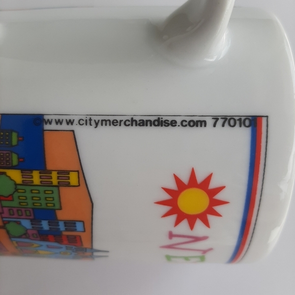 NEW YORK CITY SOUVENIR MUG - Picture 6 of 10